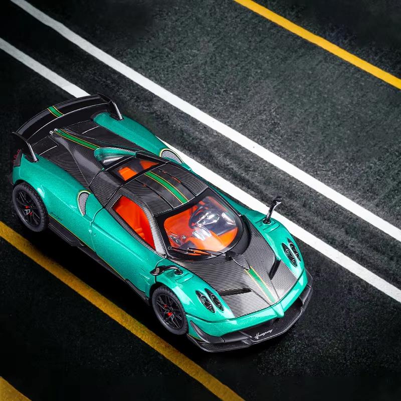 1:24 Pagani Huayra BC Super Sports Car Alloy Die Cast Toy Model Sound and Light Pull Back Детская коллекция игрушек Подарок на день рождения для мальчика