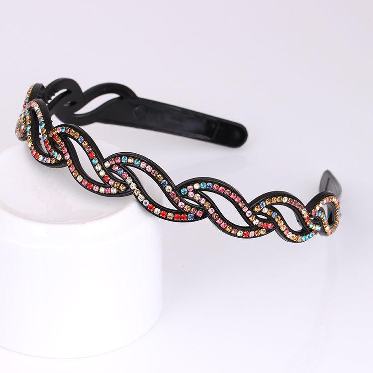 Пластиковое оголовье со стразами
