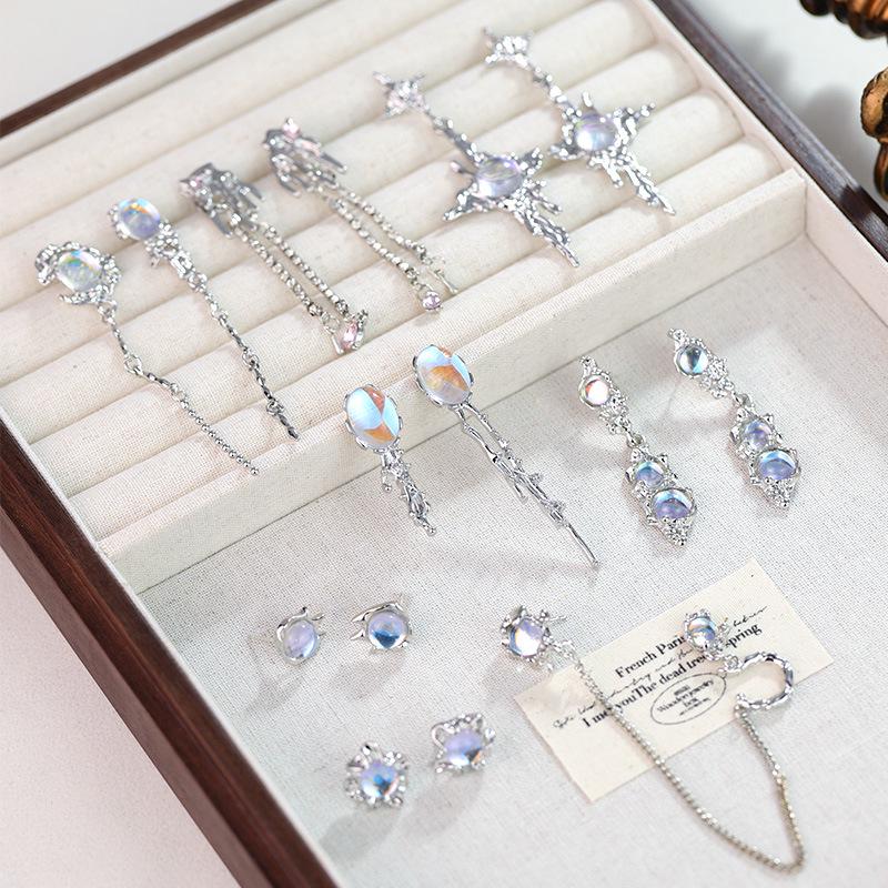 Женские модные асимметричные серьги-пусеты с лунным камнем и опалом - крутая модная бижутерия с серебряной иглой