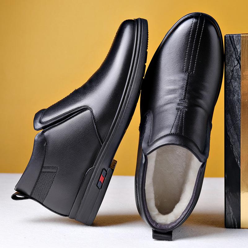 Зимняя новая обувь из коровьей кожи 2025 года, деловая официальная одежда, повседневная кожаная обувь, шерстяная утолщенная теплая обувь для папы