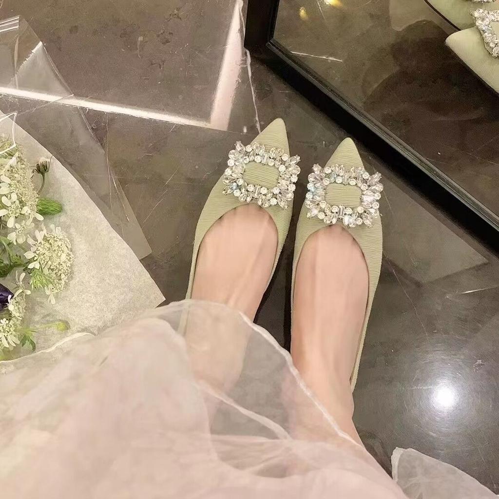Internet Celebrity Single Shoes Women's Spring and Autumn 2025 New Buckle Gentle Rhinestone Beanie Shoes Flat Pointed French Versatile Tide