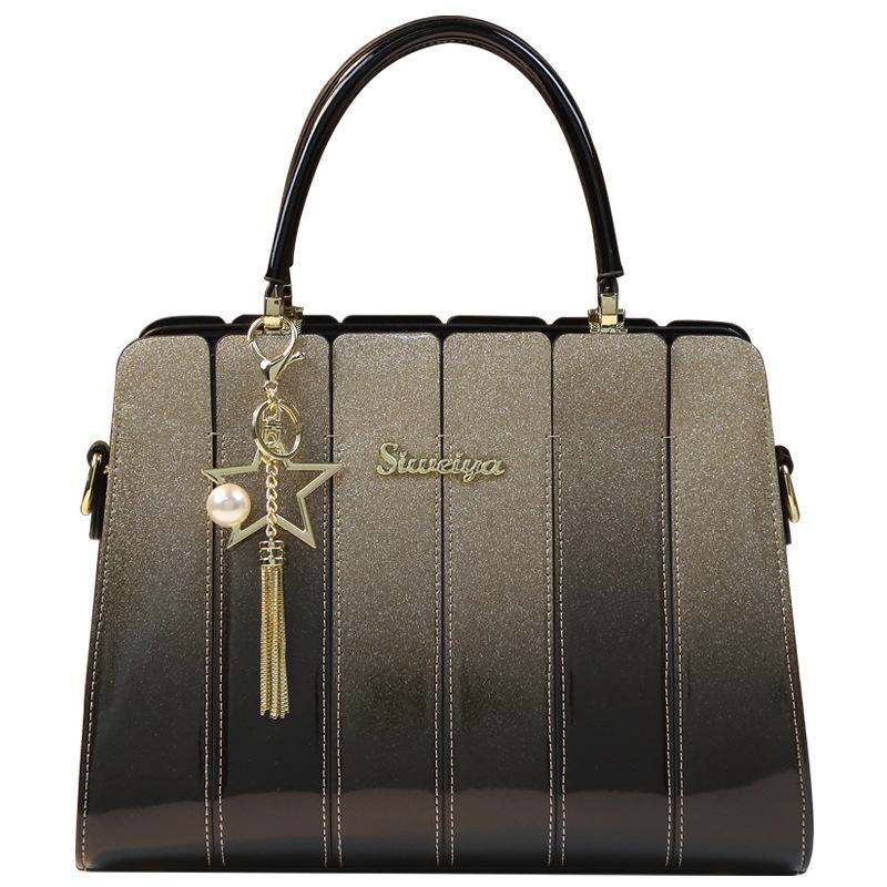 Новая модная сумка с вышивкой