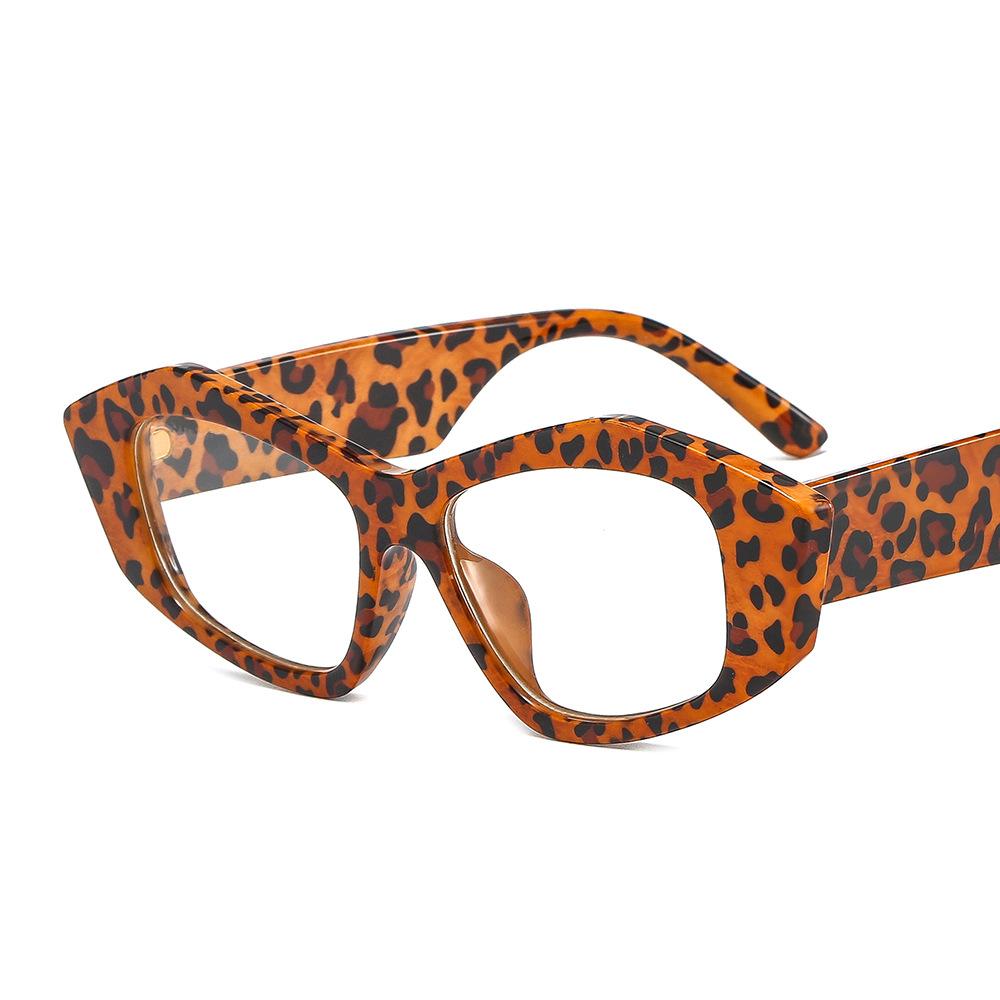 2024 New Fashion Design Vintage UV400 Cat Eye Frame Plastic Sunglasses Ladies Sun Glasses for Women