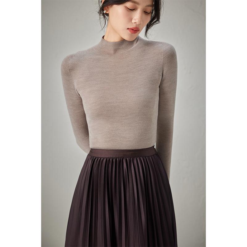 Machine Washable Slim-Fit Merino Wool Sweater with Half-High Neck.