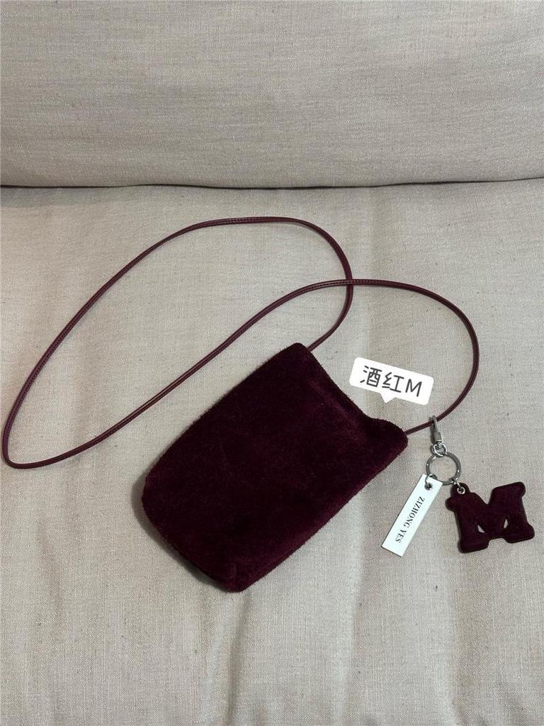 Women's 2025 Early Autumn Matte Cowhide Vertical Phone Crossbody Bag - Retro Simple High-End Design