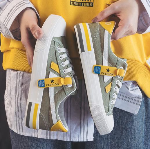 Маленькие белые туфли женские весенне-осенние низкие парусиновые туфли весна новая студенческая универсальная обувь на резиновой подошве