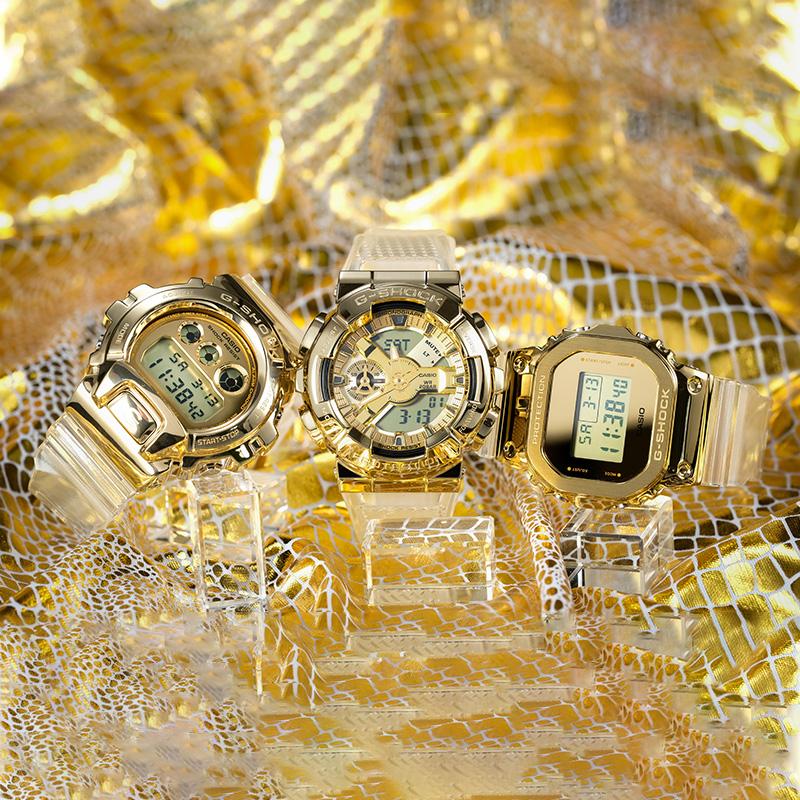Casio Мужские часы из полной серии металла Золотые GM-5600SG-9PR