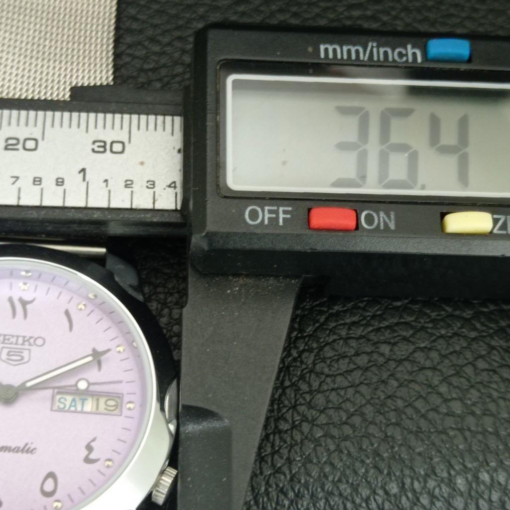Seiko 5 АВТОМАТИЧЕСКИХ ВИНТАЖНЫХ ОТРЕСТАВРИРОВАННЫХ ЯПОНСКИХ МУЖСКИХ ЧАСОВ С ФИОЛЕТОВЫМ ЦИФЕРБЛАТОМ a446309-1