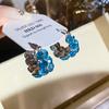 Серебряная игла стеклянный кристалл бусины-рис цветок гвоздики серьги синие маленькие свежие отпускной стиль серьги легкая роскошь высококачественные серьги женские