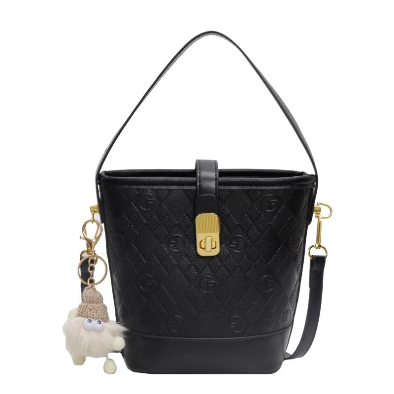 Hand Carry Versatile Women's New Fashion Shoulder Bag Casual Women's Bag