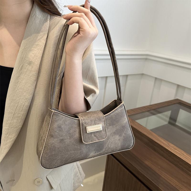Fashionable and Versatile Women's Bag High Value Underarm Bag Korean High End Fashionable Casual Shoulder Bag