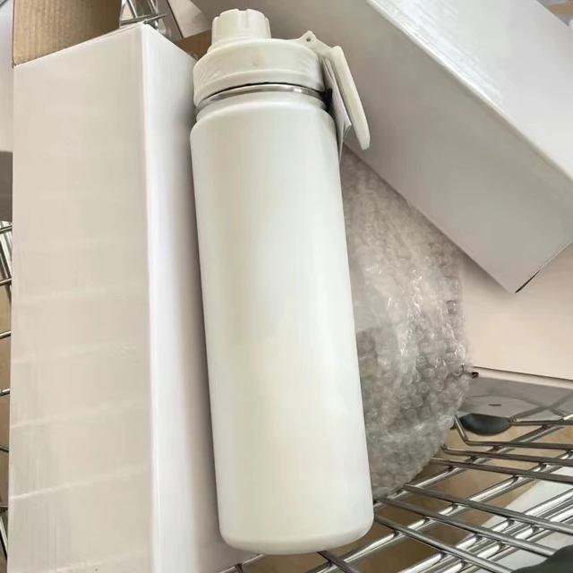 Бутылка для воды с большой емкостью 700 мл, однотонная, с термоизоляцией, спортивная, из нержавеющей стали, вакуумная, портативная, для улицы