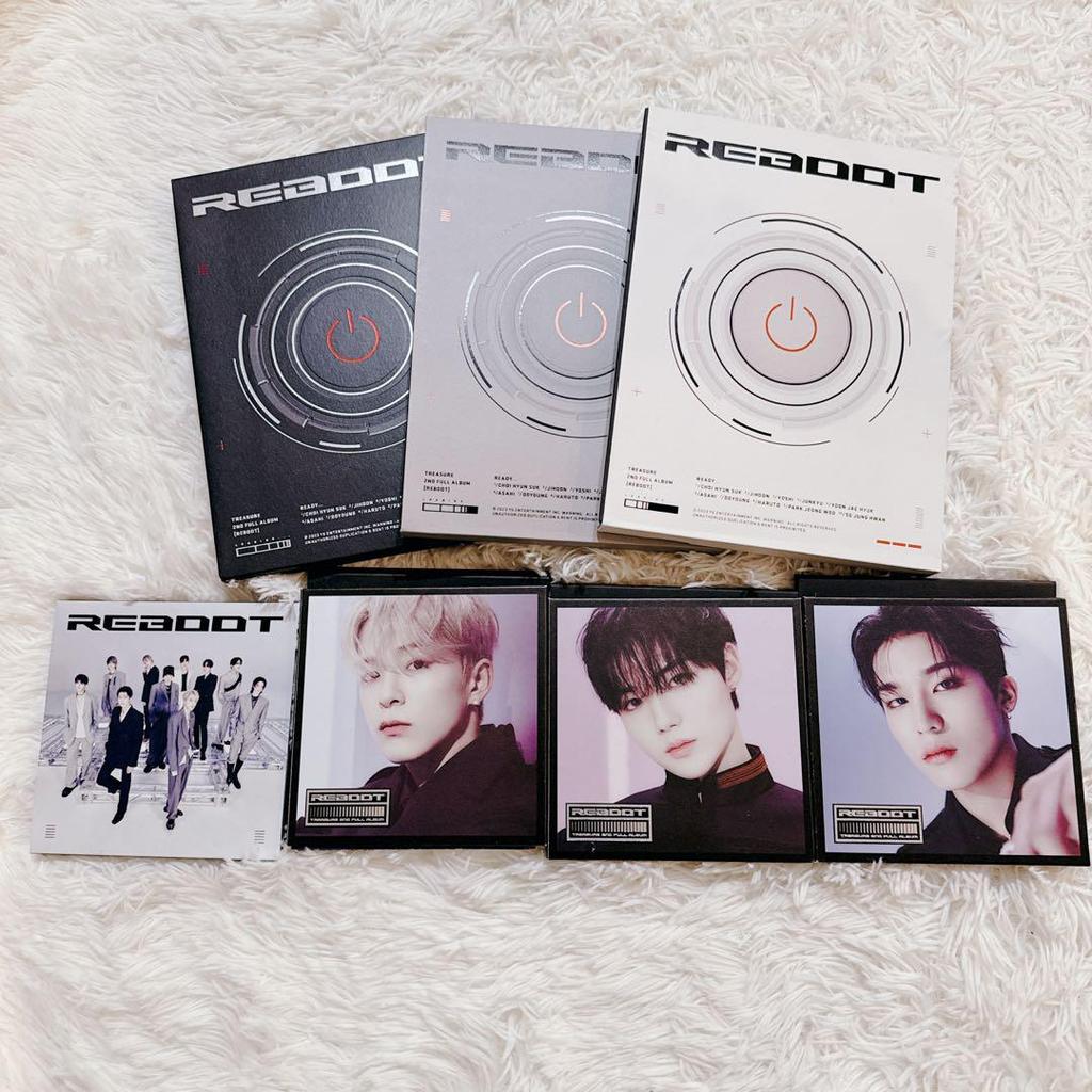[USED] Treasure Goods Bundle Sale: Penlights, Trading Cards, Albums