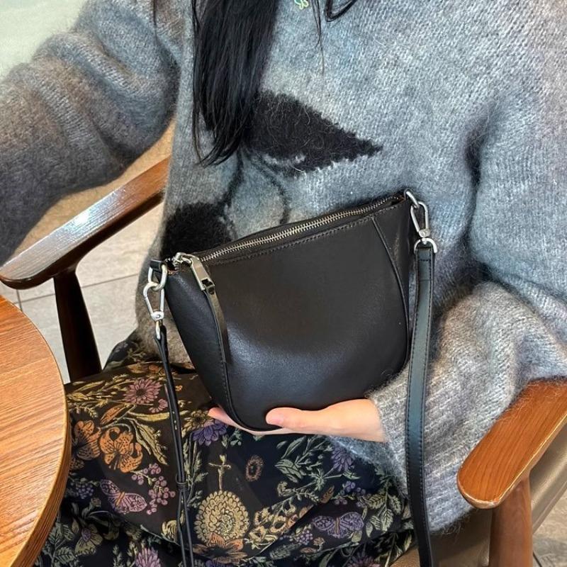 Leather Women's Bag Small Bag New Change Bag Women's Versatile High-quality Textured Commuter Shoulder Messenger Bag