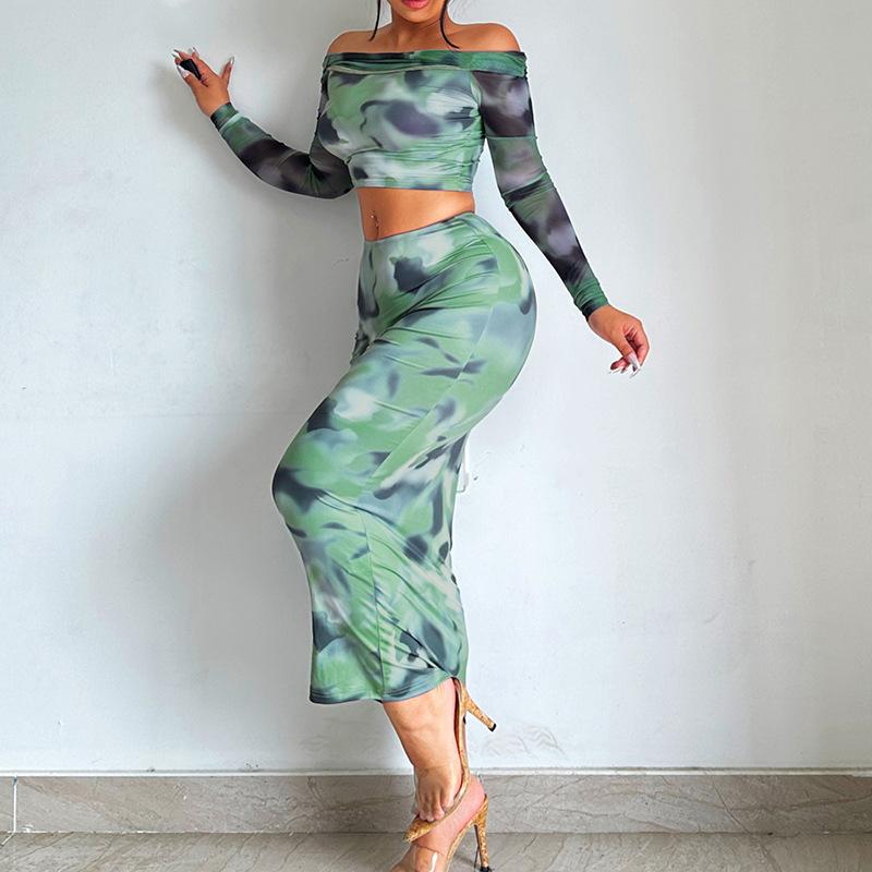 Женский комплект из осенне-зимнего платья с длинными рукавами, однотонным воротником, облегающим подол на бедрах