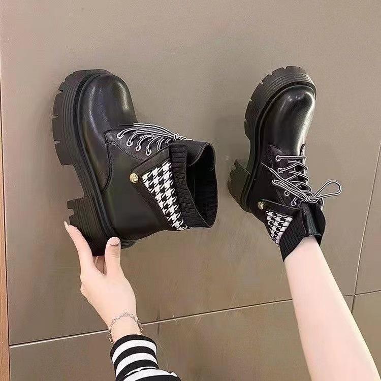 Thick-soled Short Boots for Women's 2025 Autumn and Winter New Martin Boots Are Versatile and Comfortable Low-top Boots. Academy Style Heightening Sh