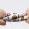 Кухонные полотенца из ультратонкого волокна с принтом не легко выбрасывают волосы, впитывают воду, удаляют масляные пятна и являются многофункциональными тряпками для мытья посуды.