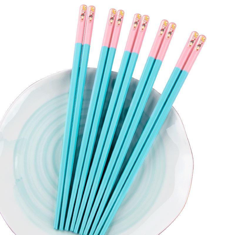5 Pairs High Temperature Resistant Non-slip Japanese Sakura Chopsticks Household Reusable for Sushi Hashi Food Sticks Tableware