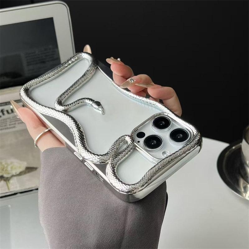 2025 Cool Dark 3D Snake Hollow Out Case For iPhone 16 15 14 13 11 12 Pro Max Ins Fashion Boy Girl Electroplated Soft Cover Gift