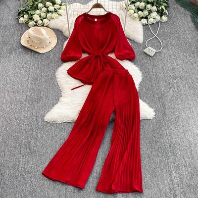 Весна-лето Женский плиссированный комплект из двух предметов Элегантная шифоновая блузка с V-образным вырезом и драпировкой + широкие брюки с высокой талией Костюм из 2 предметов для женщин Новый