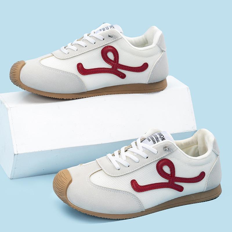 Women's New Mesh Breathable German Trainer Shoes, Retro Flat Forrest Gump Sneakers, Versatile Casual Sports Walking Shoes for Spring Autumn