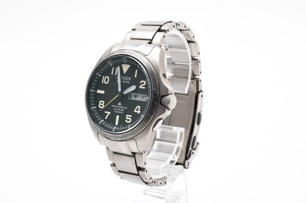 Б/у часы CITIZEN Promaster Eco-Drive с радиоконтролем титановые мужские черный циферблат