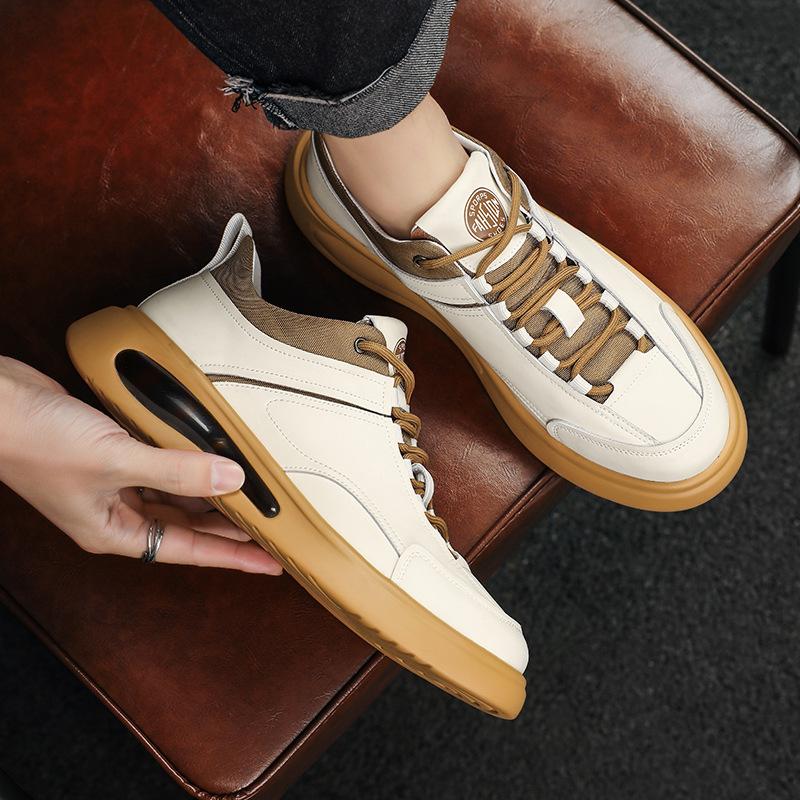 Повседневная кожаная обувь мужская мягкая подошва дышащая модный тренд мужская обувь 2025 новая шнуровка круглый носок белая спортивная и повседневная обувь