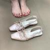 Босоножки женские летние новые высококлассные серебристые темпераментные туфли-лодочки с ремешком на щиколотке и бантом
