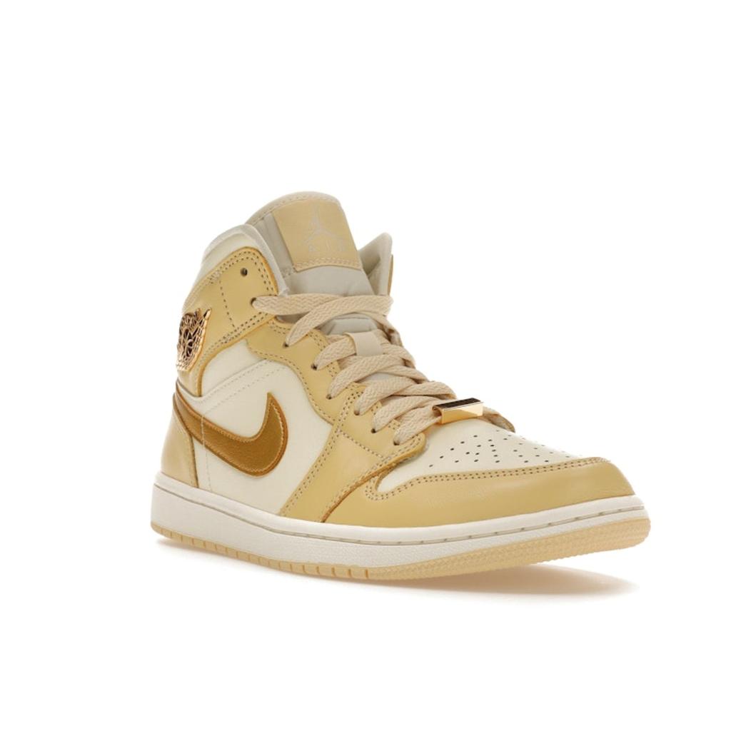 Air Jordan 1 Mid Pale Vanilla Gold Women Sneakers Cream Metallic-Gold Coconut-Milk FB9892-200