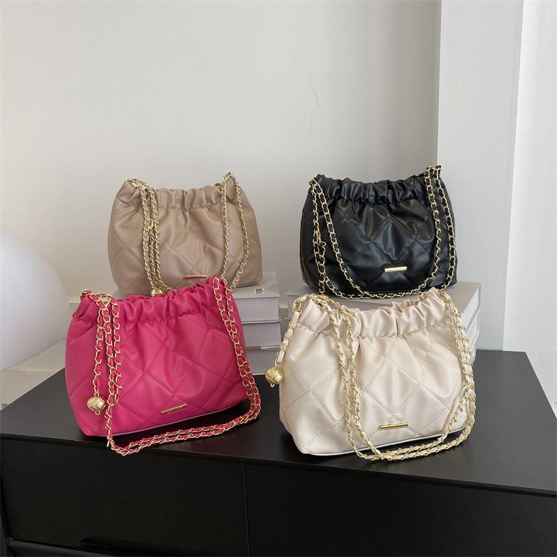 Новая весенне-летняя сумка-ведро Diamond Chain Bag, популярная сумка-ведро на одно плечо для женщин