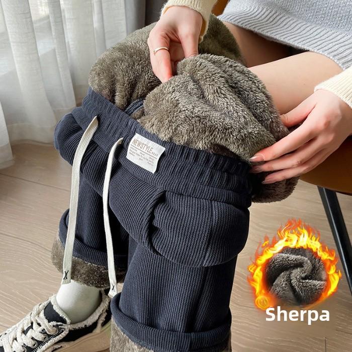 Женские широкие вельветовые брюки. Эти плотные, теплые брюки, доступные с бархатной подкладкой или без нее, идеально подходят для осени и зимы.