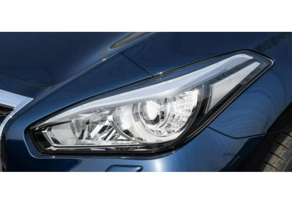 Накладка на фару Infiniti Q70: Прозрачный щиток передней фары для модели 2015-2019 гг.