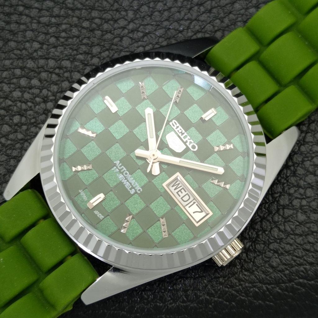 АВТОМАТИЧЕСКИЕ ВИНТАЖНЫЕ МУЖСКИЕ ЧАСЫ SEIKO 5 ОТРЕСТАВРИРОВАННЫЕ ЯПОНИЯ ЗЕЛЕНЫЙ ЦИФЕРБЛАТ a440378-9