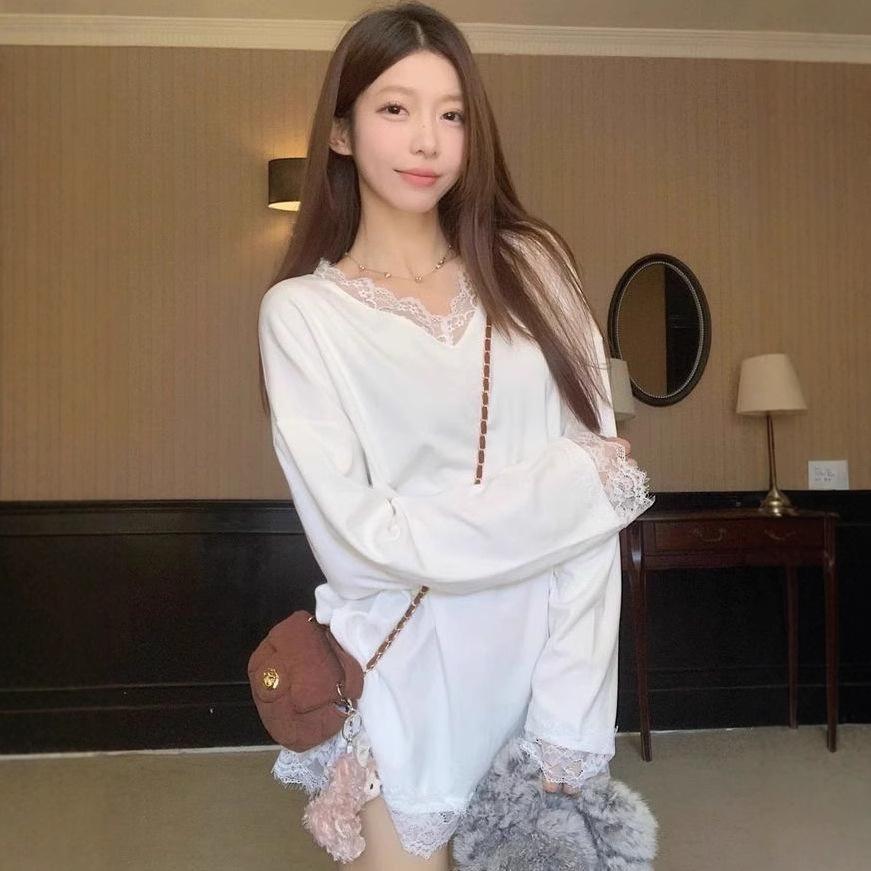 Осень/Зима Корейский Свободный Пуловер С V-образным Вырезом и Кружевными Вставками