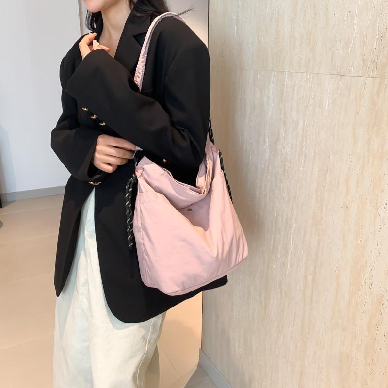 Стильная повседневная холщовая сумка-тоут для женщин большой вместимости для ежедневных поездок на работу