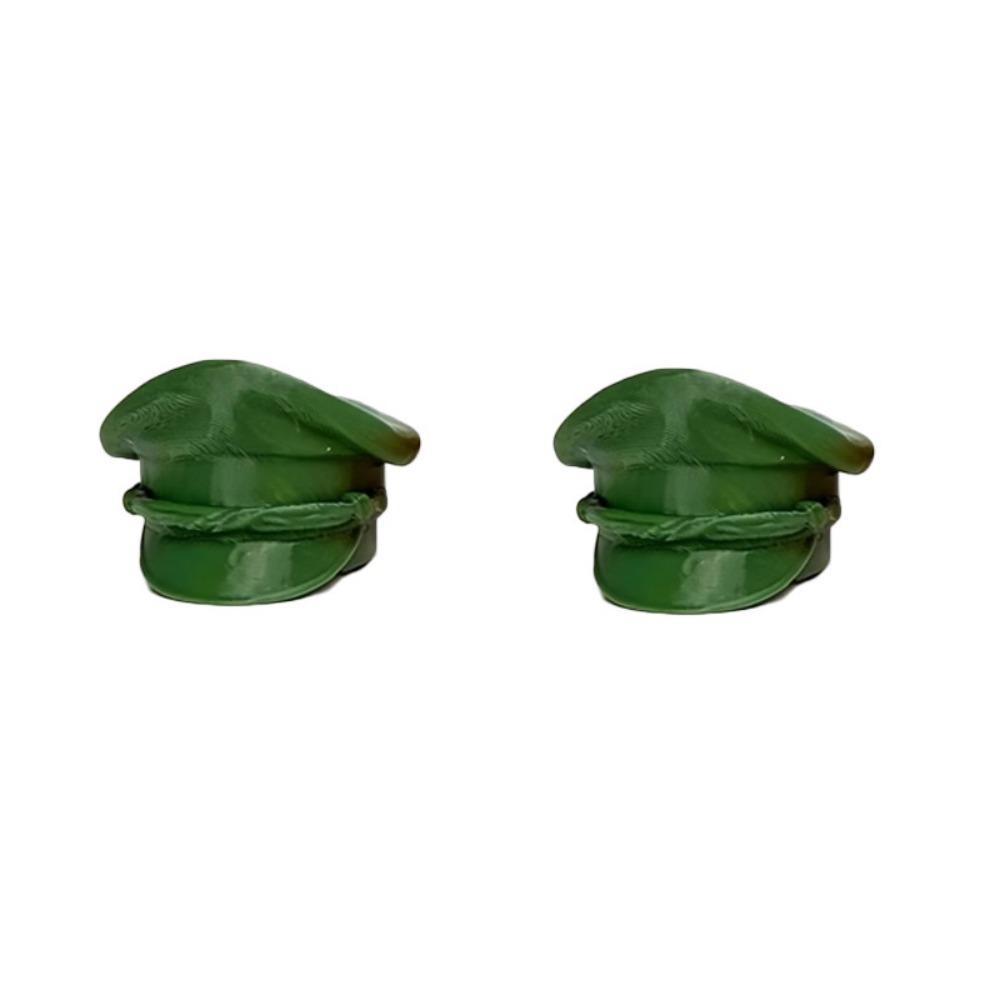 2PCS Creative Hat-shaped Bottle Cap Plastic Sunshade Cap Ornaments Cute Beer Bottle Cap Drink