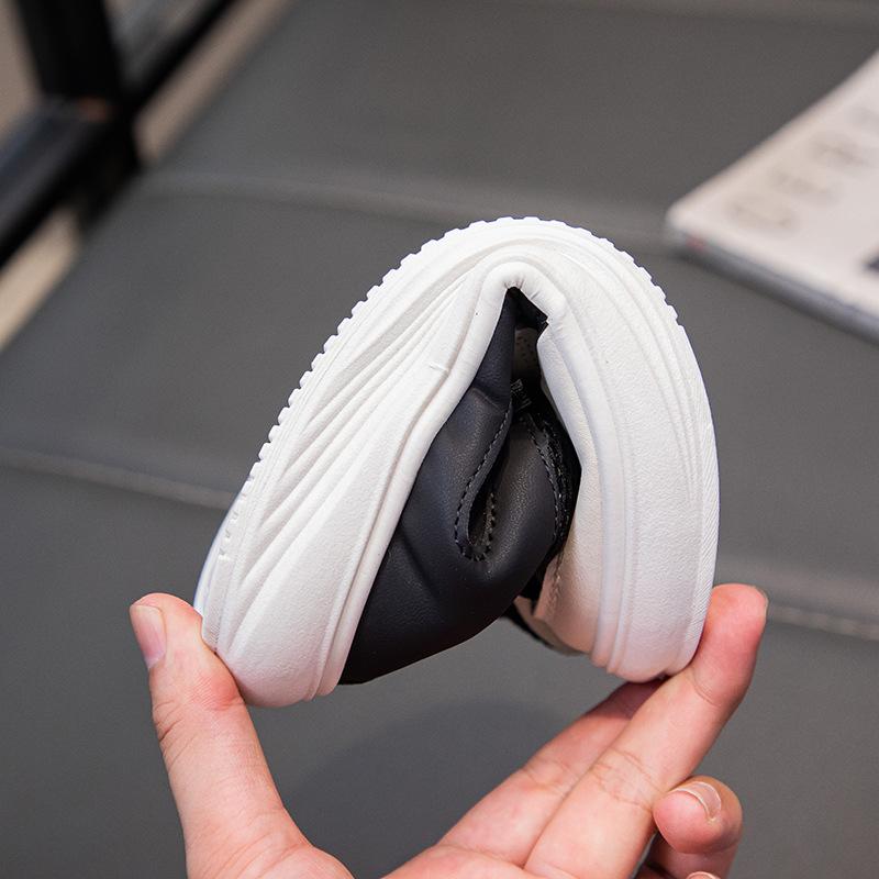 Высокие осенние новые нескользящие повседневные спортивные туфли на мягкой подошве для мальчиков и девочек