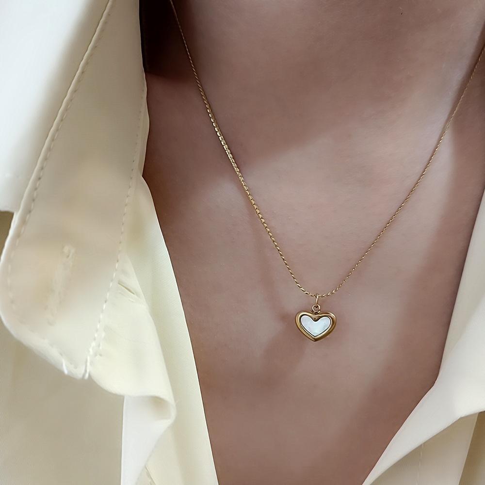 Новый стиль, простой любовный шарм, темперамент, женские аксессуары для вечеринок, элегантный роскошный кулон «Любовь», подарок на день Святого Валентина, свитер, цепочка