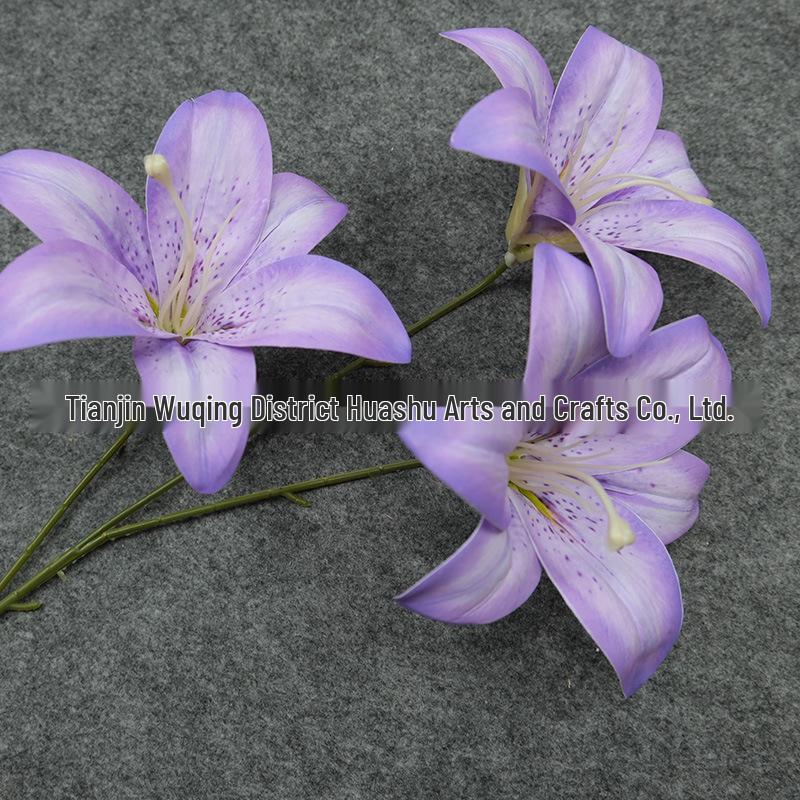 Triple-Head Silk Lily Bouquet for Wedding and Home Décor