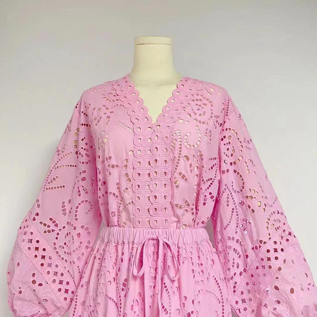 Комплект из топа с V-образным вырезом и рукавами-фонариками и ажурной юбки на резинке для женщин, осень 2023