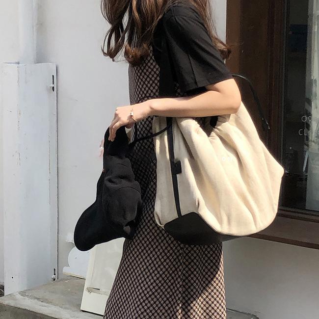 2025 New Ins Wind Niche Canvas Bag Lightweight Large-capacity Travel Bag Single Shoulder Commuter Messenger Tote Big Bag