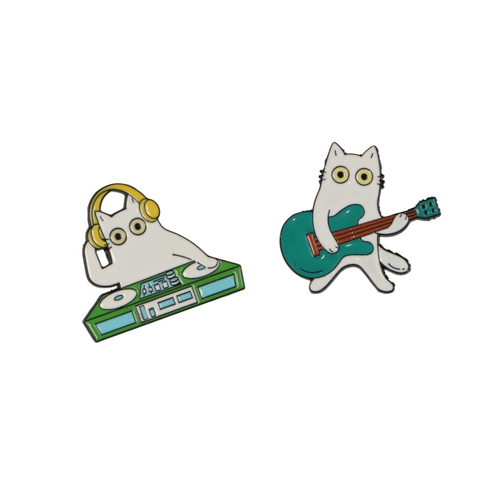 Guitar Women Suit Lapel Pins Violin Music Cat Badges Fashion Cat-shape Brooch Girls