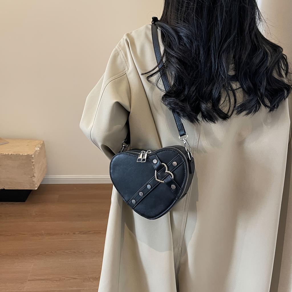 Мини-сумка на плечо в форме сердца ко Дню святого Валентина, однотонный кошелек на молнии через плечо для женщин, сумка в стиле панк