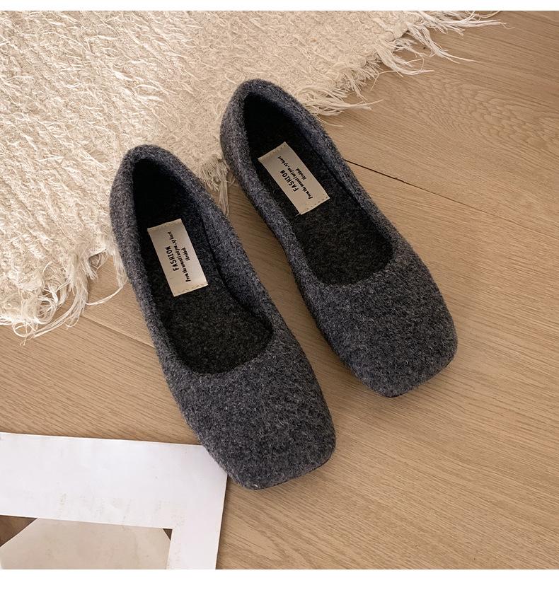 Fashion and lightweight retro flat-bottomed shallow-mouth single shoes women's 2025 new spring and autumn versatile skirt soft-soled Mary Jane shoes