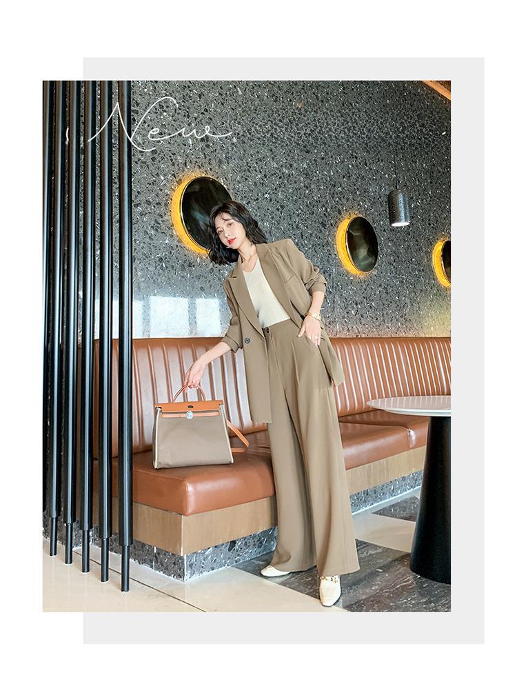 Plus Size Women's Mid-Length Suit with Wide-Leg Mopping Trousers - Two-Piece Set