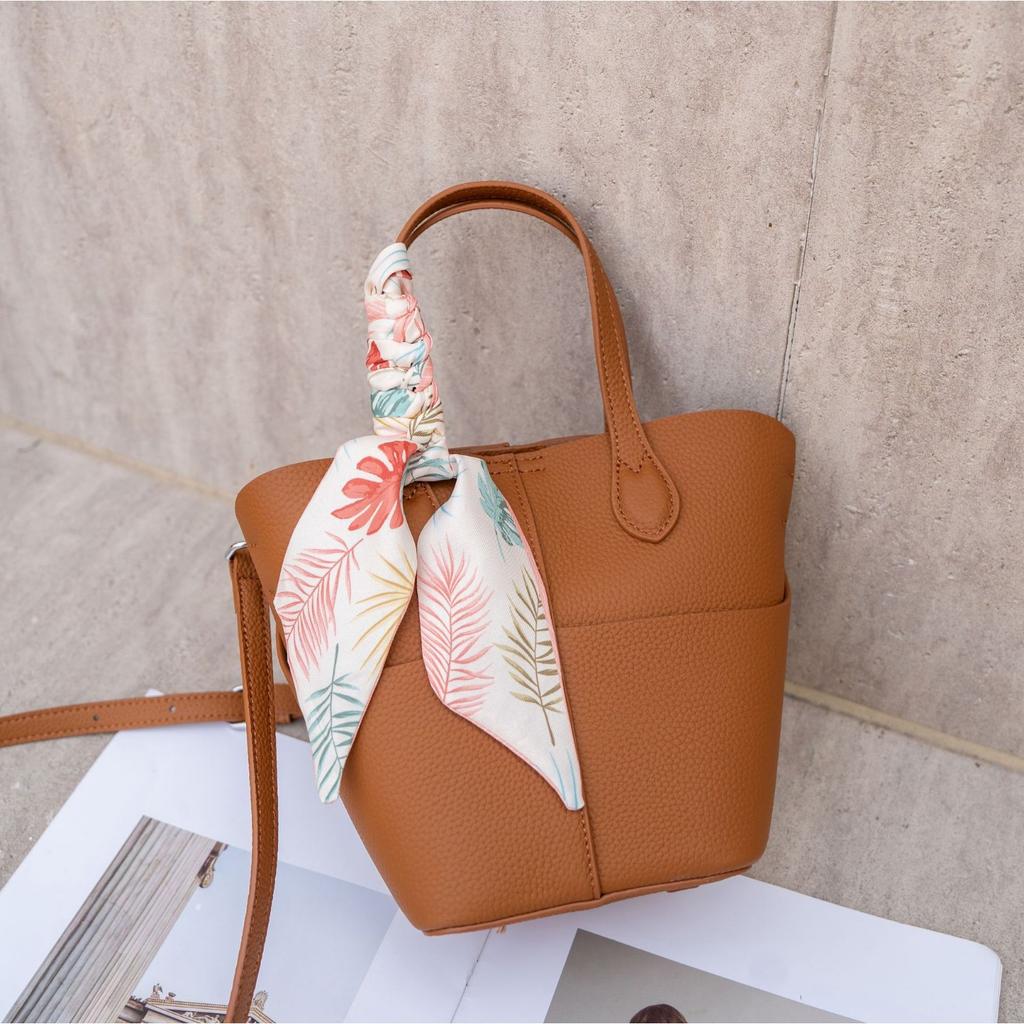 Cowhide Shoulder Women's Bag, Large-capacity Messenger Women, Fashionable and Simple Versatile Shopping Bag, Soft Leather