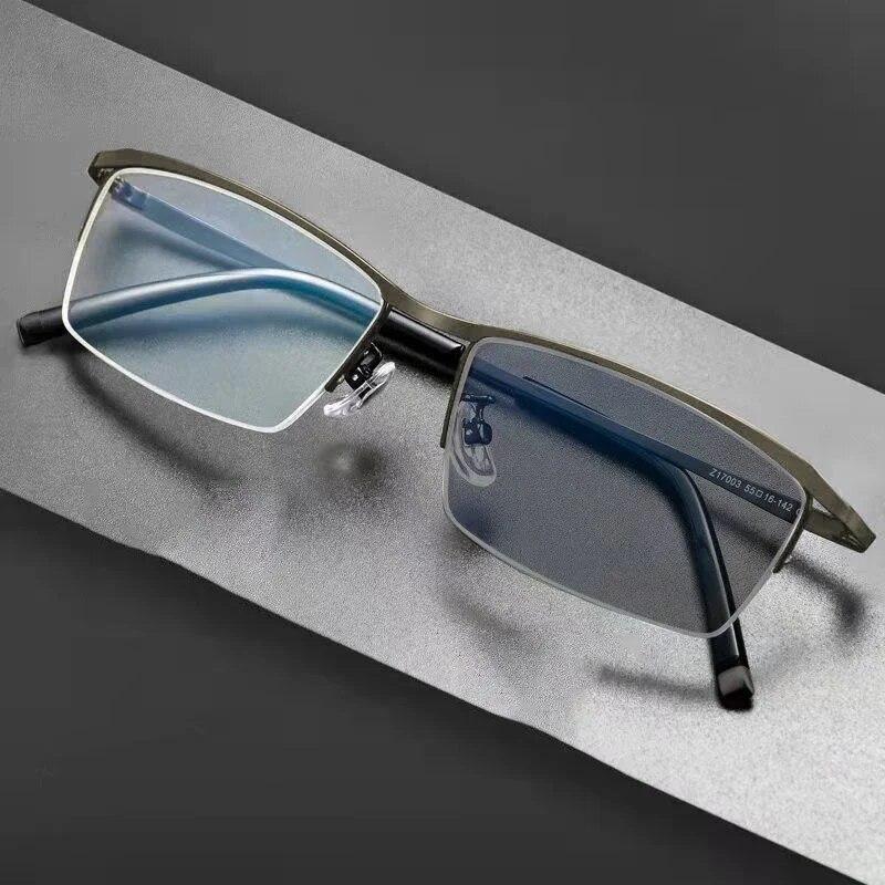 Color Changing Myopia Glasses for Men Anti Blue Light Ultra Light Business Half Frame Men's Glasses Trendy Photochromic Eyewear