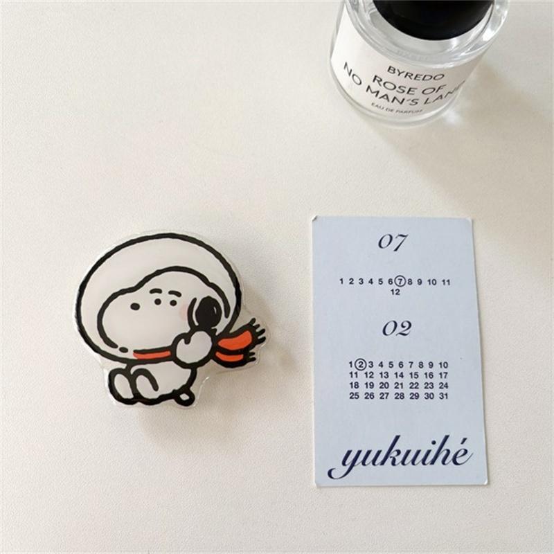 Cute Comic Snoopy peanut Charlie holder Phone case For iPhone 15 16 14 13 12 11 Funny Cartoon Snoopy Phone Universal Bracket