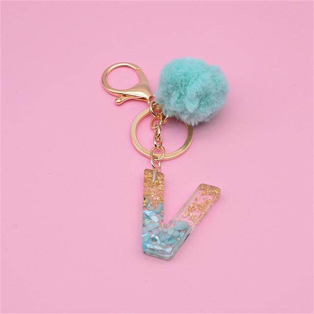 Подвеска-ключ с 26 инициалами и зеленым пушистым помпоном, модная сумка для девочек, блестящий градиентный полимерный брелок с алфавитом, подвески