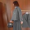 Корейское пальто-дафлкот из шерсти цвета «Хепберн Грей» с лацканами - Женская короткая куртка на осень/зиму 2024